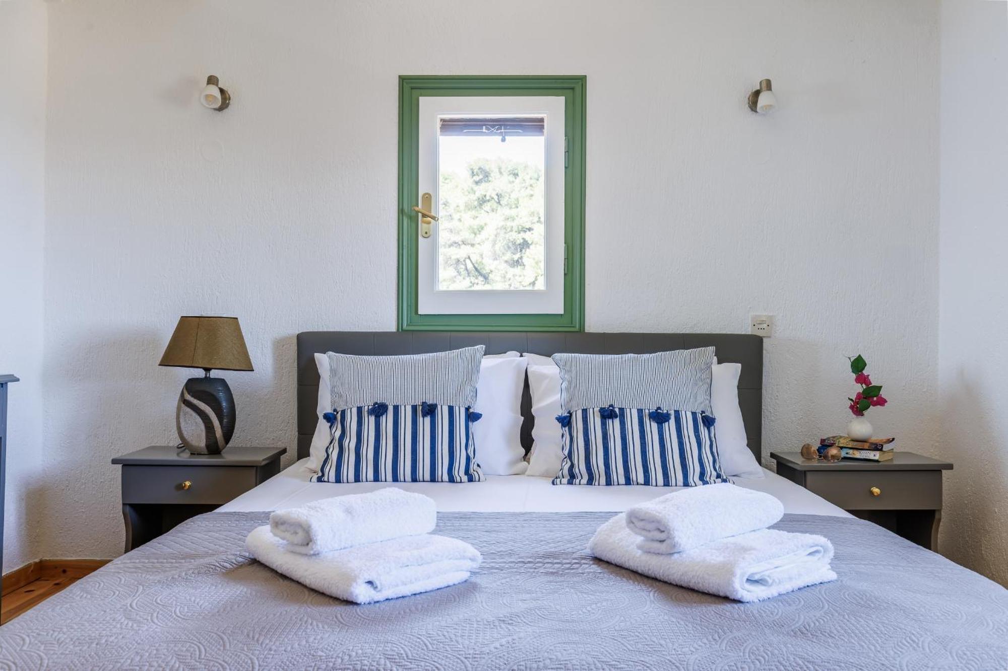 Nerissa Cottage - Skopelos Glossa Atheato Exterior photo