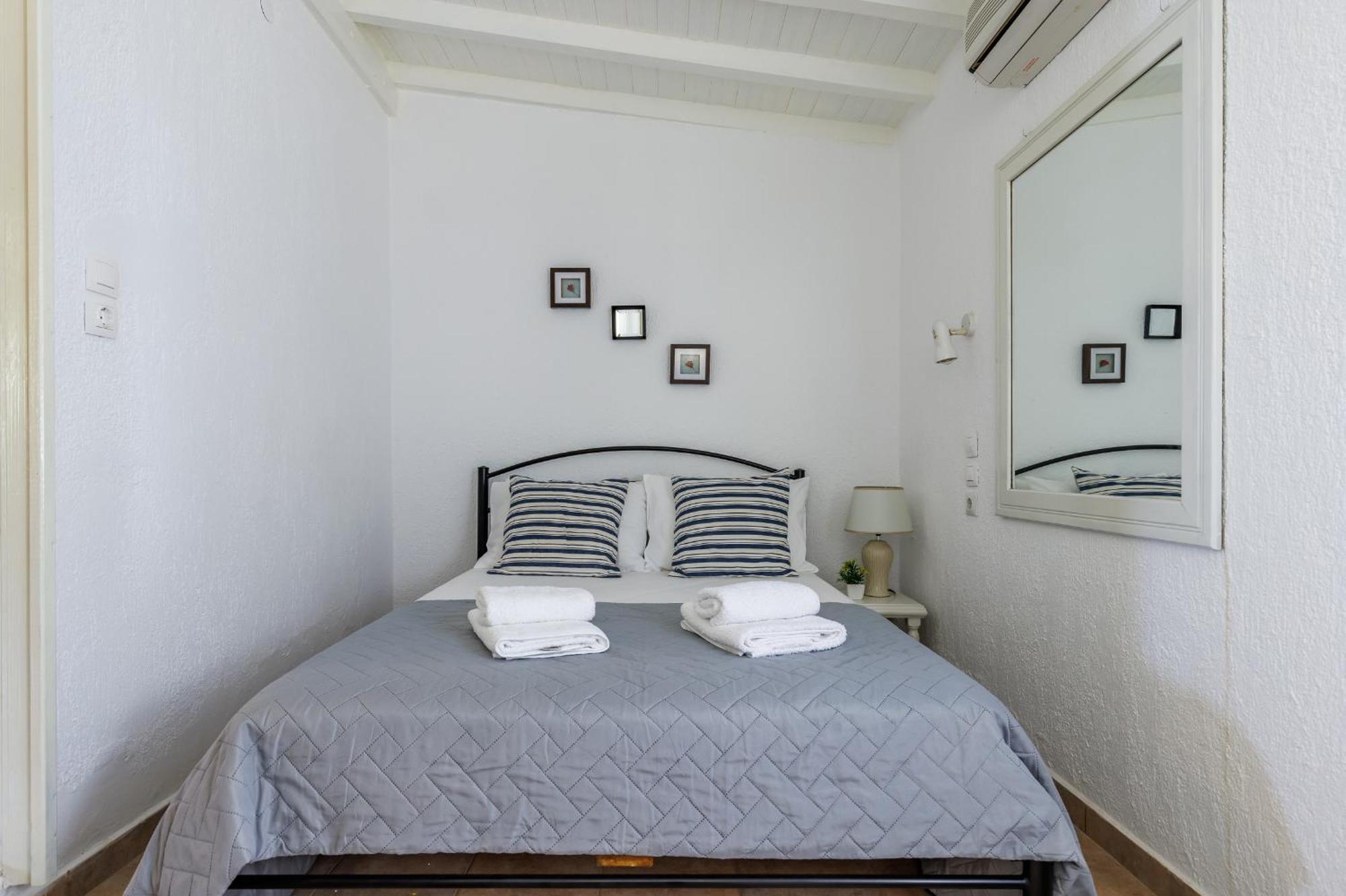 Nerissa Cottage - Skopelos Glossa Atheato Exterior photo